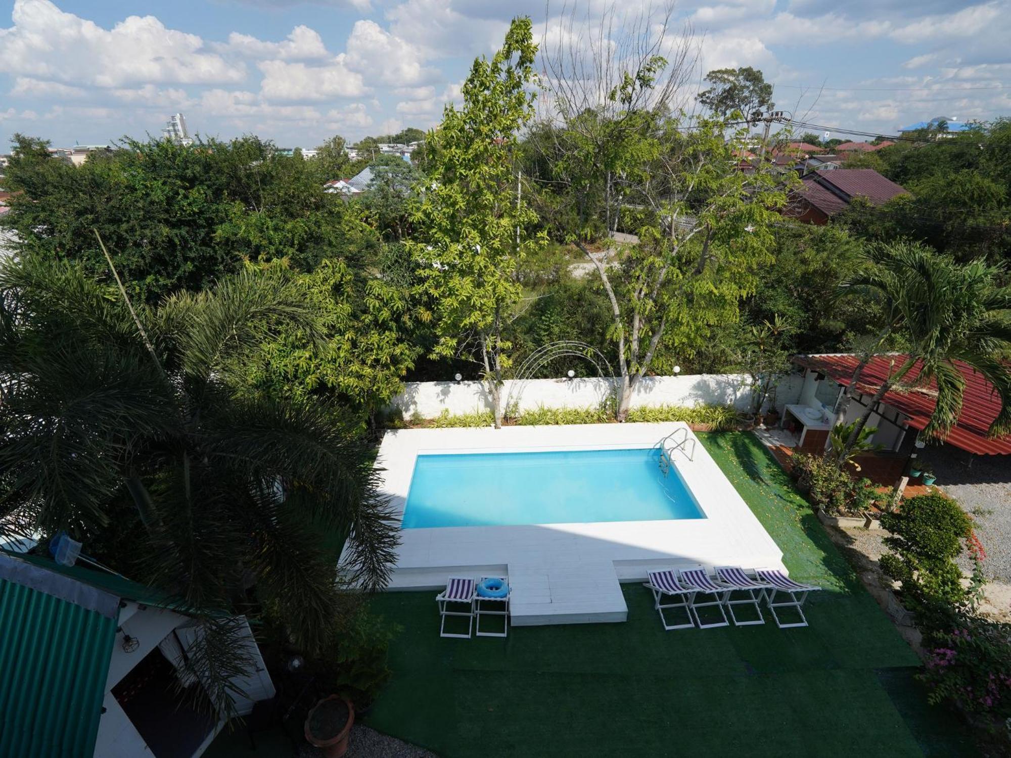 Roomquest One Bangsaray Bang Sare Exterior photo